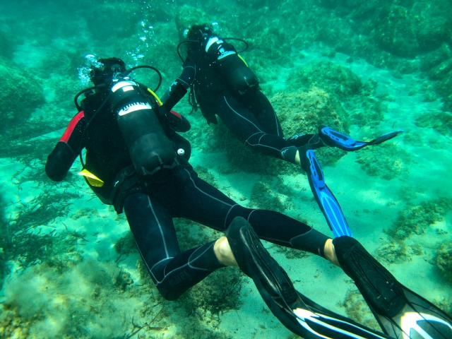 Under water 