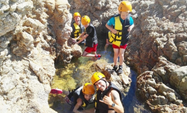 Coasteering avec les plus petits 