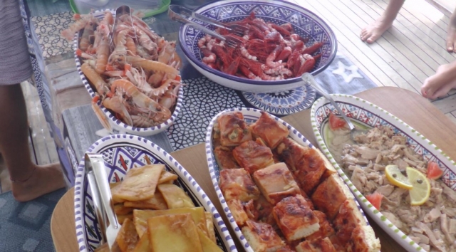  Delicious lunch 