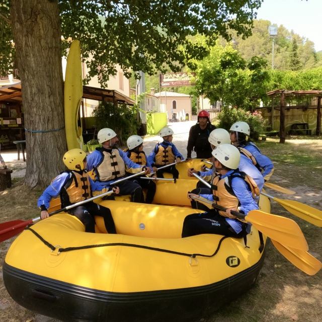  Bereit zum Rafting 
