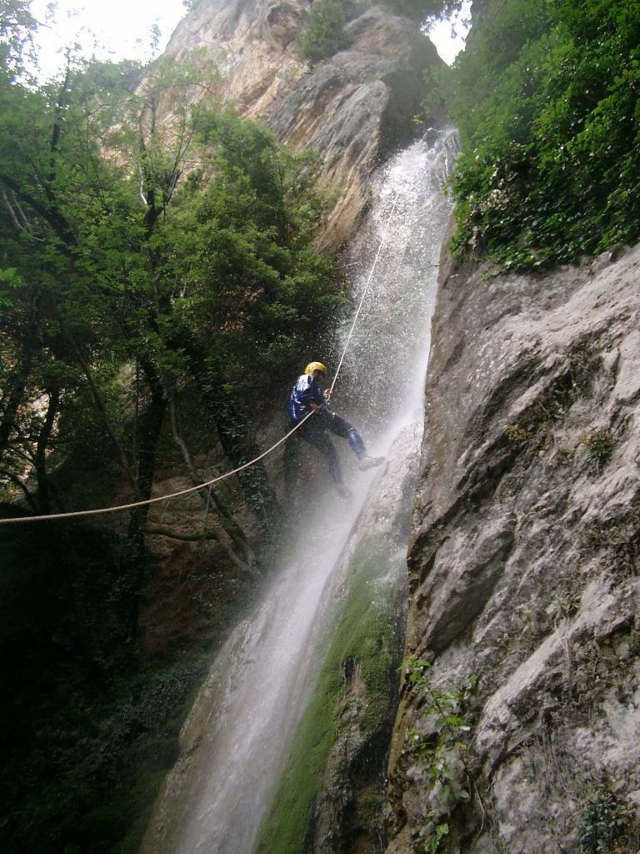 Canyoning tratto Roccagelli sul fiume Nera di 3ore
