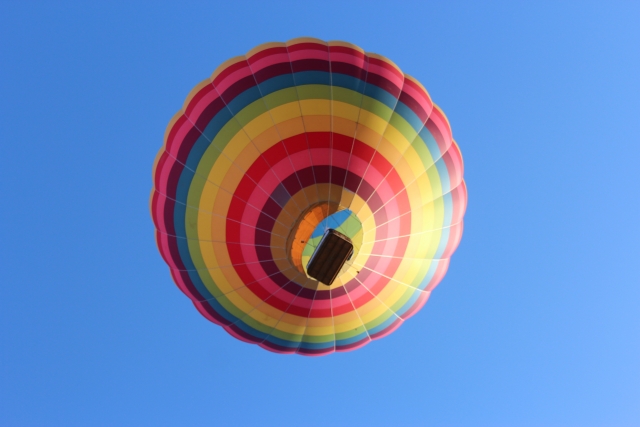 el globo aerostático visto desde abajo