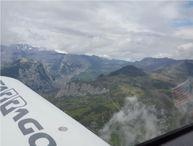 volo su un biposto a sibari