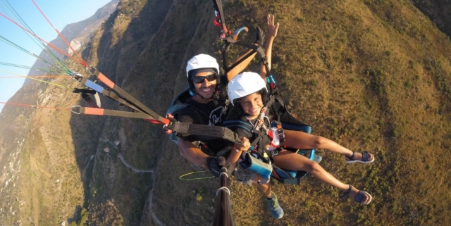 Guida esperta in parapendio