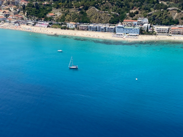 vista sull'acqua