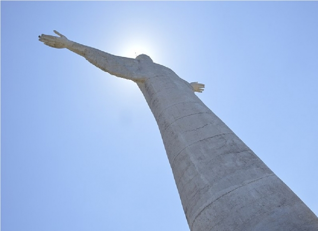  le christ rédempteur de maratea s'est transformé 