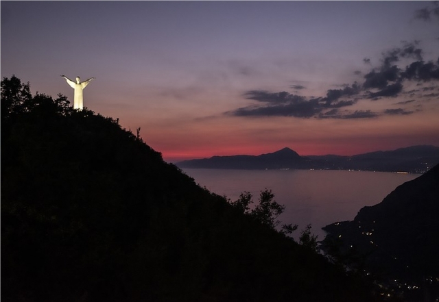  Der Sonnenuntergang vom Colle della Salvia aus gesehen 