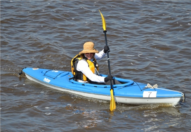nous aimons faire du canoë sur le klaxon 