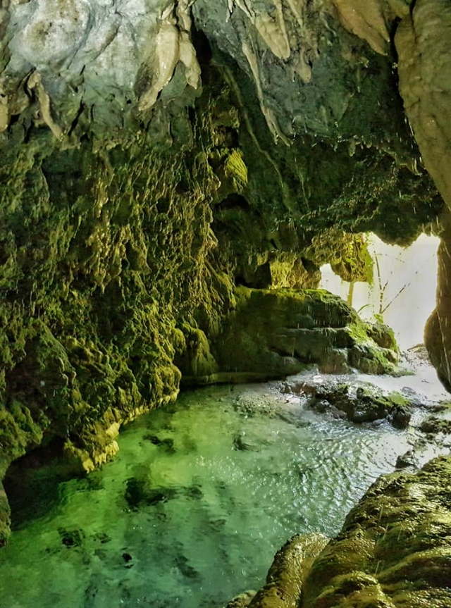  Among the canyons, crystal clear water 