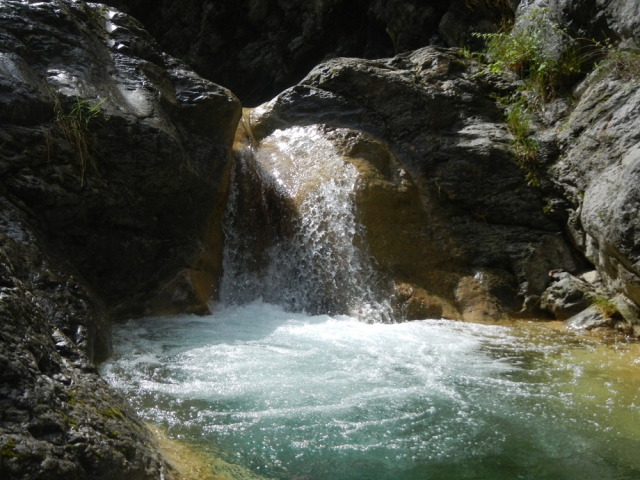  waterfall and swimming pool fanghetto 