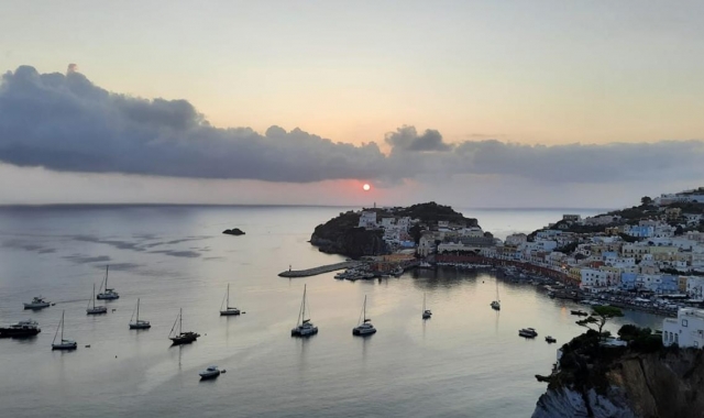  Ilha de Ponza 