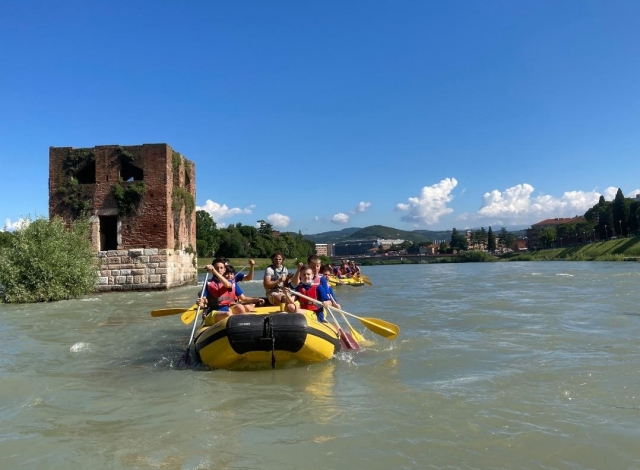  children's raft descent 