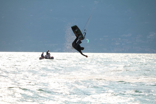  kite specialists in Garda