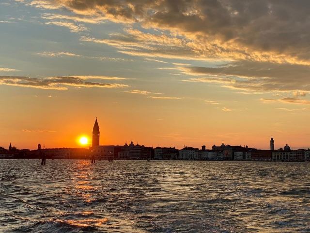  la laguna no pôr do sol 