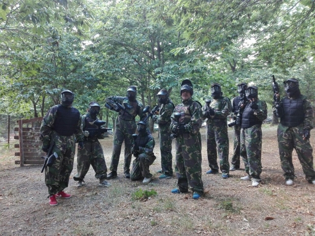 6 hectáreas de bosque para jugar al paintball 