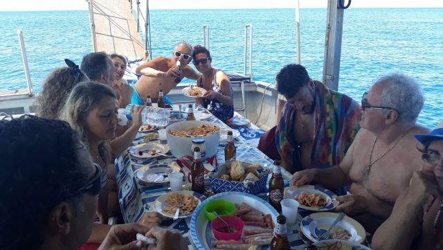  eat in the Cyclops islands 
