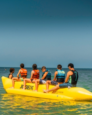 Bananone alla Cosmopolitan Beach di 15 minuti