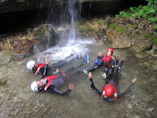 Canyoning medium difficulty in the Rio Nero of 6 hours