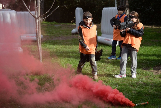  enfants au jeu de laser 