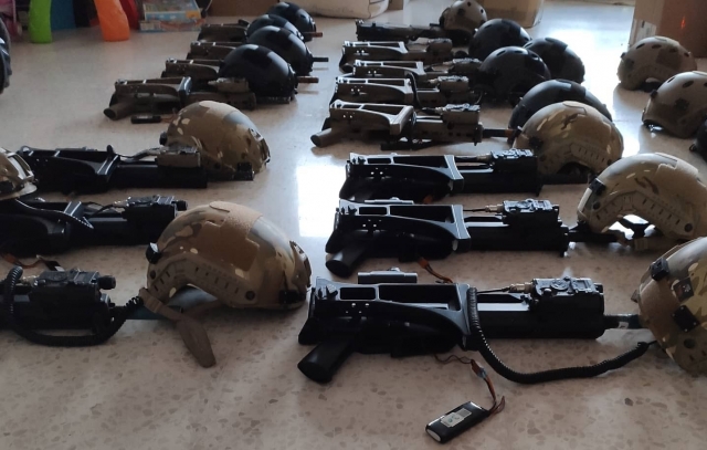 armas y cascos 