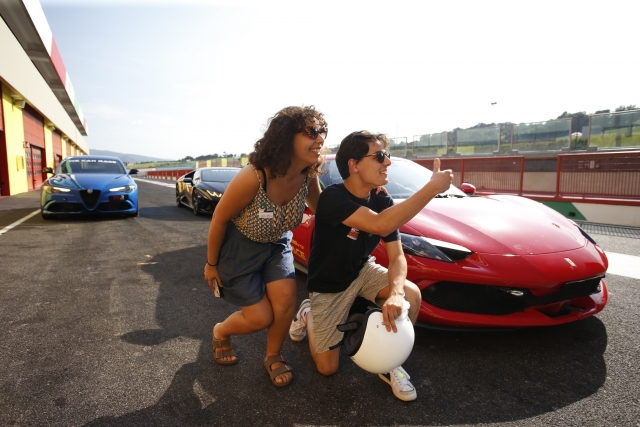 1 Paseo en un Ferrari 458 por el circuito de Mugello