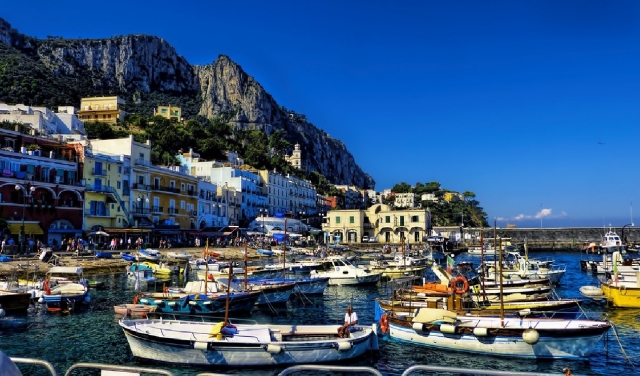 capri da esplorare dal cielo