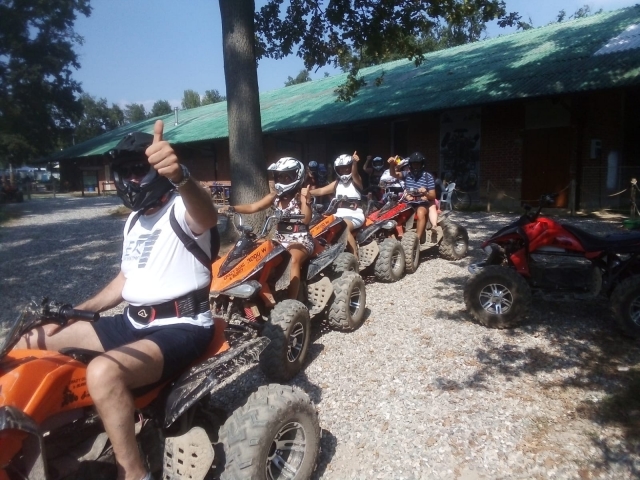  Quads mit Freunden
