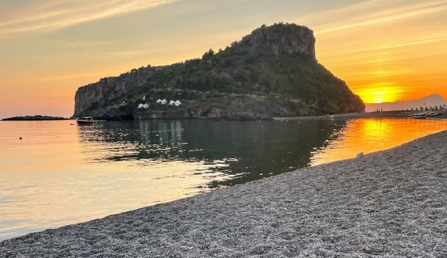  Sonnenuntergangslandschaft von Praia a Mare 