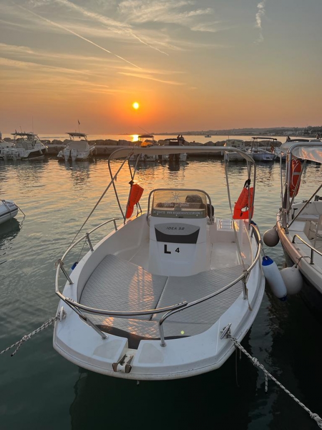 Location de bateaux à Torre Vado avec permis nautique