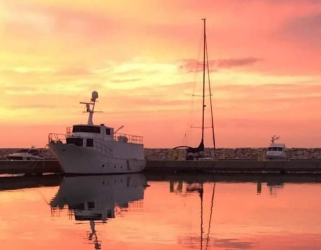  Mini-Kreuzfahrt bei Sonnenuntergang