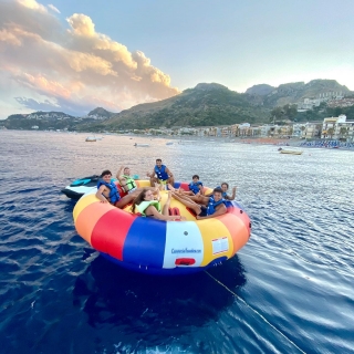 Giro sul divano acquatico a Letojanni di 30 minuti