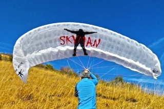 滑翔伞飞行+起飞视频阿维亚诺和梅杜诺 25m