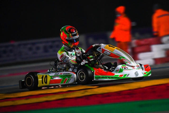  Karts auf der Strecke