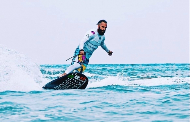  naviguer sur les vagues de letojanni 