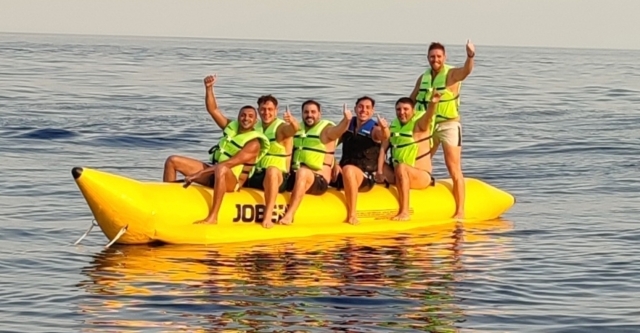  Bananenboot 