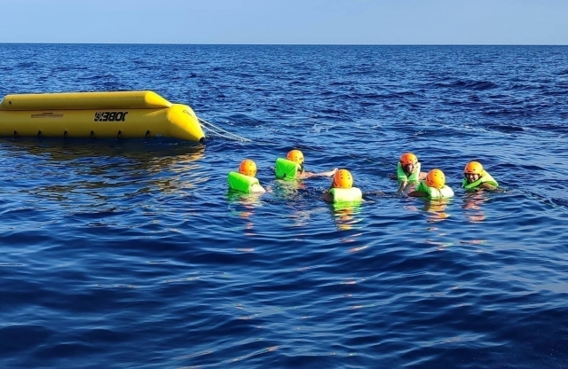  Sturz ins Wasser 