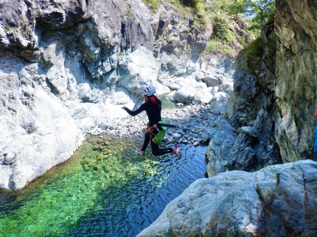  JUMP 10M 