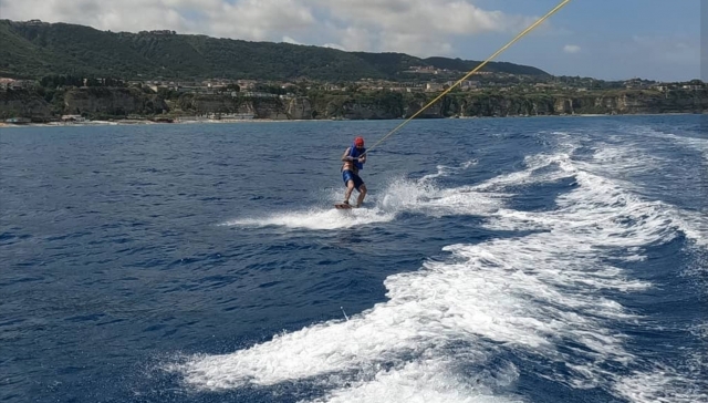 wakeboarding in the Riaci bay 