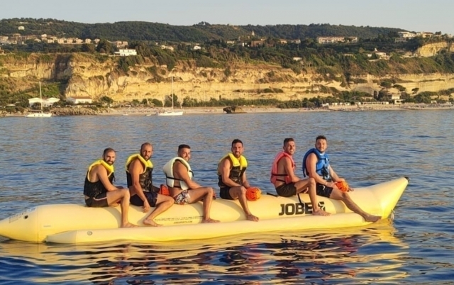  banana boat 