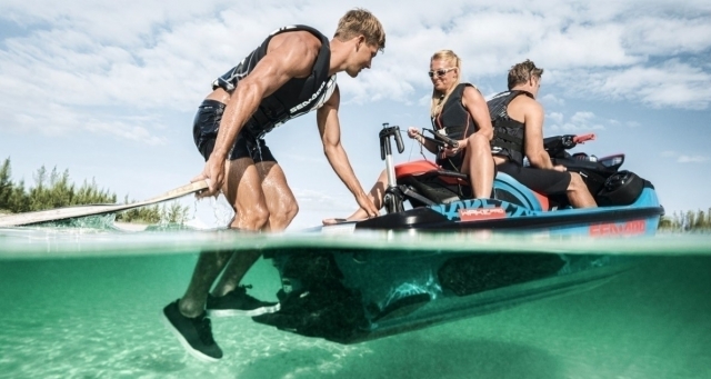 divertirsi in moto d'acqua