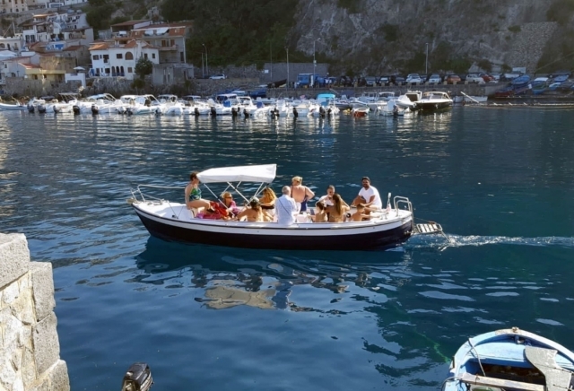 la nostra imbarcazione