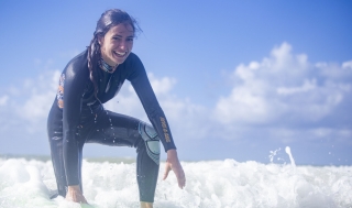 Lezione di surf per principianti a Fregene di 2h