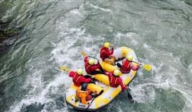  Kanu-Rafting und Spaß 