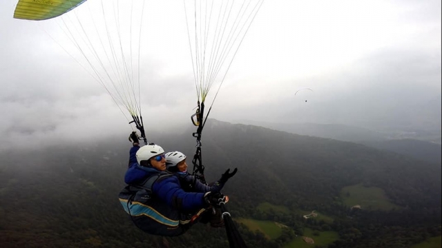 volo in parapendio 