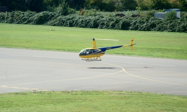  R44 直升机 