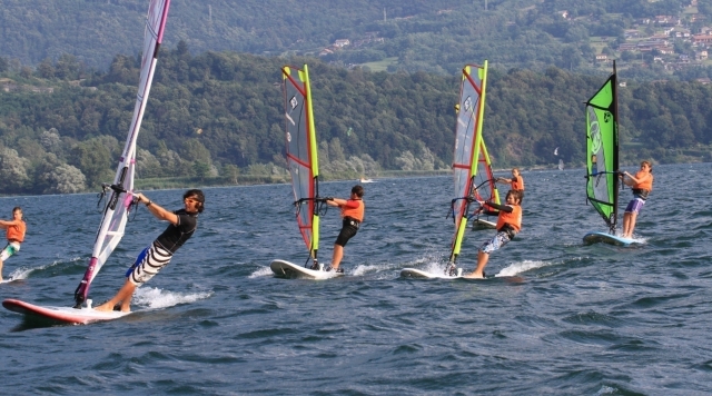  windsurfing lake como 