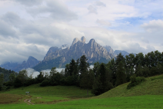  The mountain range 