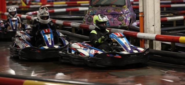  Kart fahren 