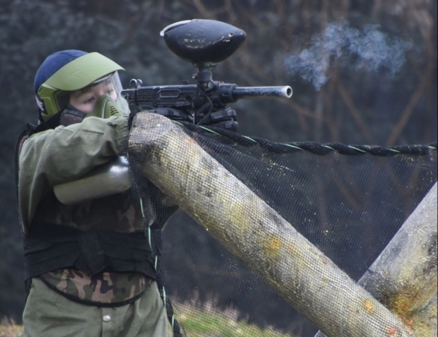  彩弹射击 