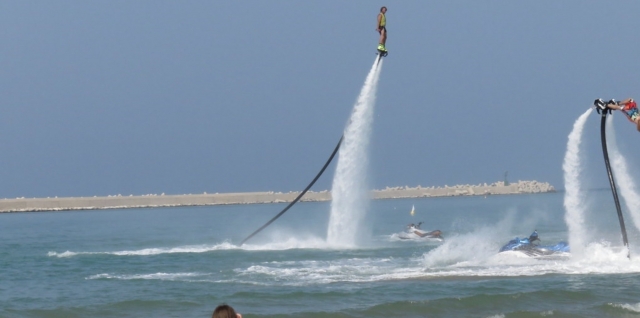  Acrobacias no Flyboard 